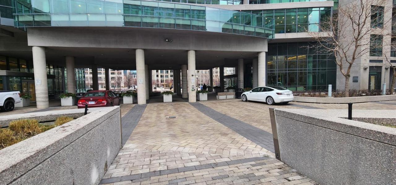 Lakefront Living Downtown Toronto - Free Parking, Gym, Indoor Pool Dış mekan fotoğraf